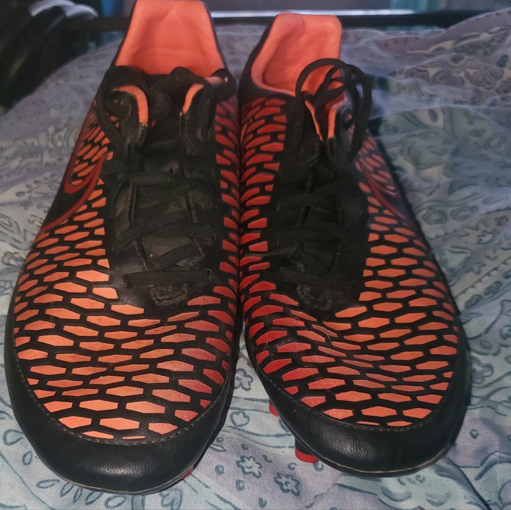 Nike women's magista soccer cleats